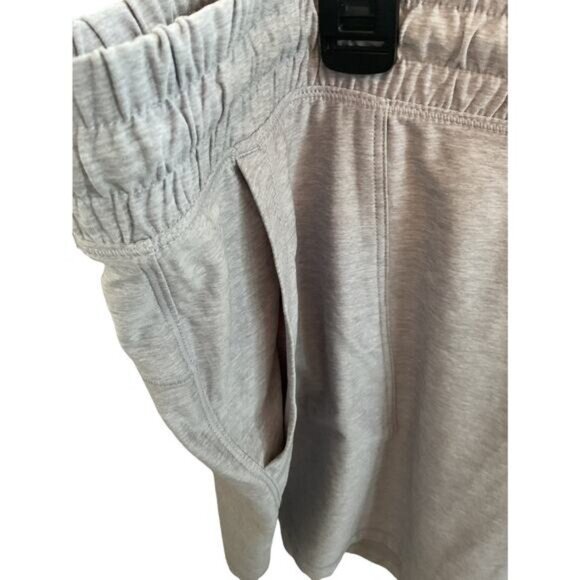 Reebok Womens 3XL Relaxed Fit Gray Shorts With Elastic Waistband & Pockets - Picture 6 of 7